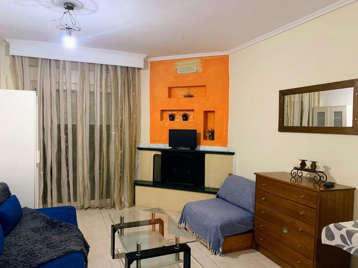 Roses Apartments 네아 미카니오나 외부 사진