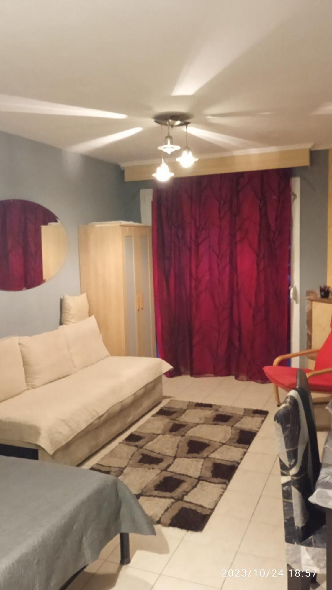 Roses Apartments 네아 미카니오나 외부 사진
