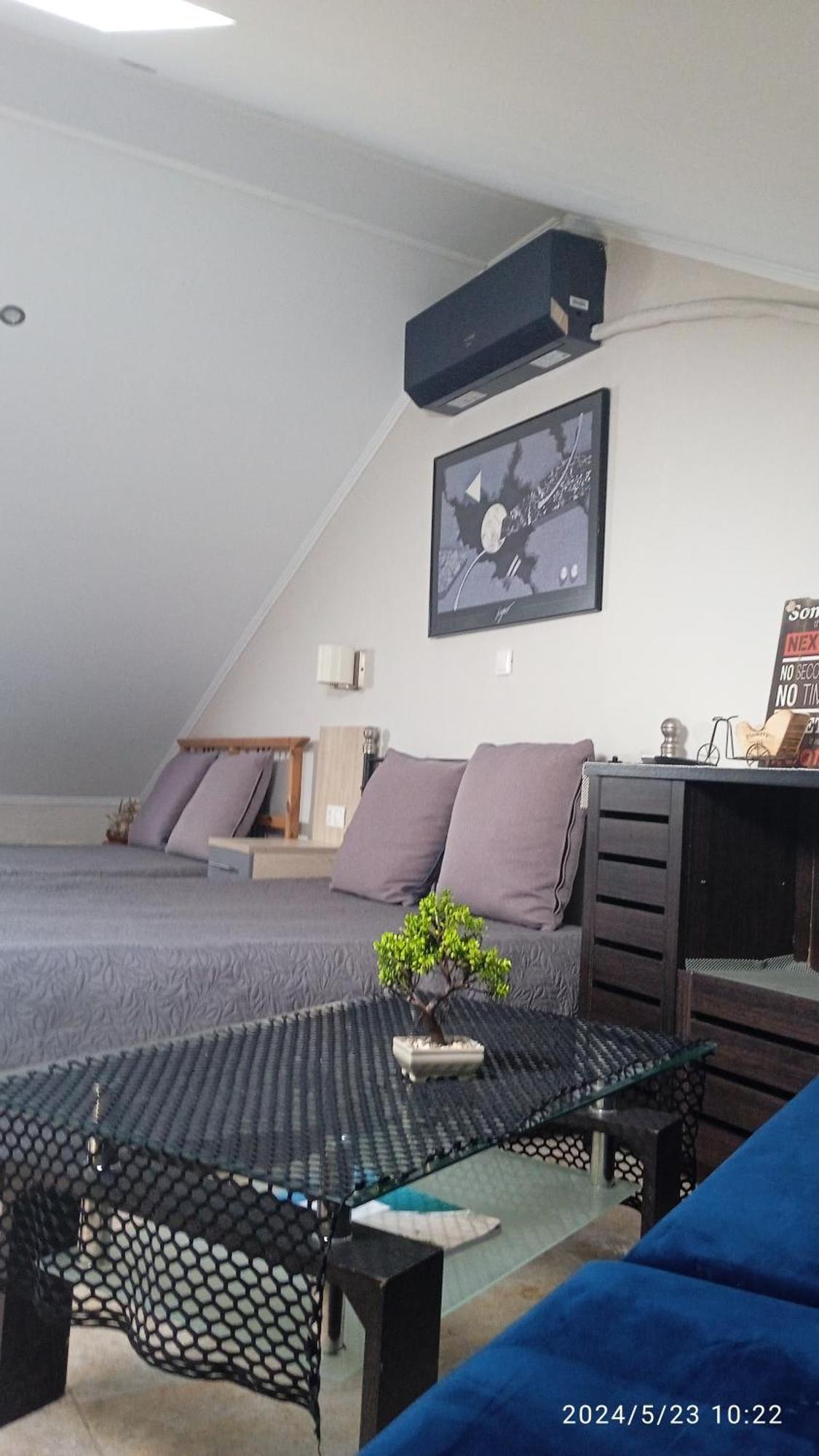 Roses Apartments 네아 미카니오나 외부 사진